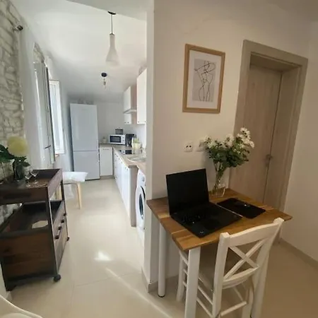 Luxury With Sea View And Rooftop Terrace Daire