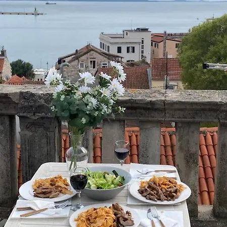 Luxury With Sea View And Rooftop Terrace * 斯普利特
