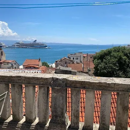 Luxury With Sea View And Rooftop Terrace 斯普利特